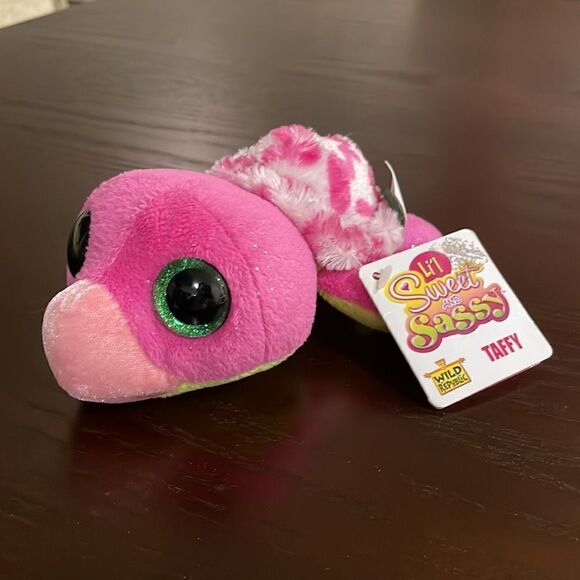Lil Sweet and Sassy Taffy Pink Turtle Wild Republic 6” NWT Excellent Condition - Picture 2 of 11